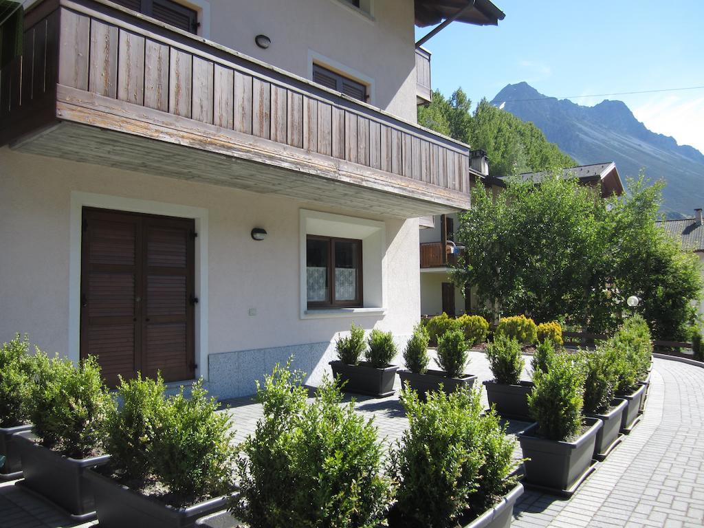 Apartamento Casa Grazia Isolaccia Exterior foto