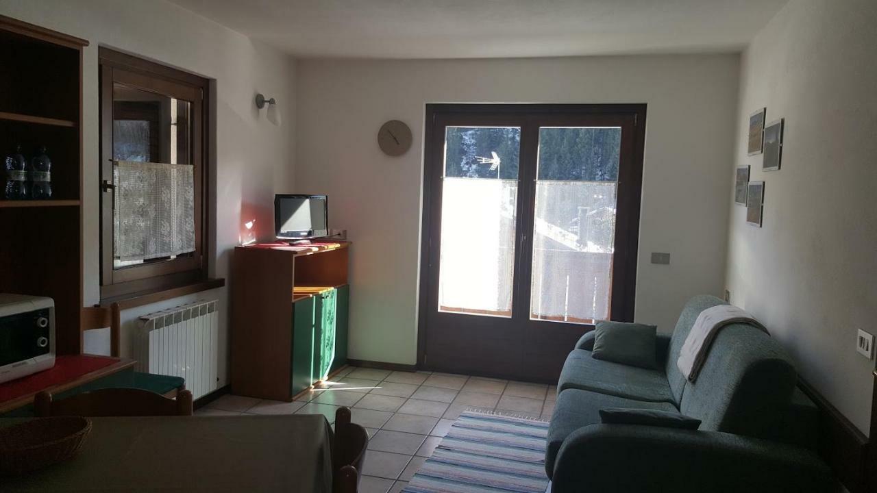 Apartamento Casa Grazia Isolaccia Exterior foto